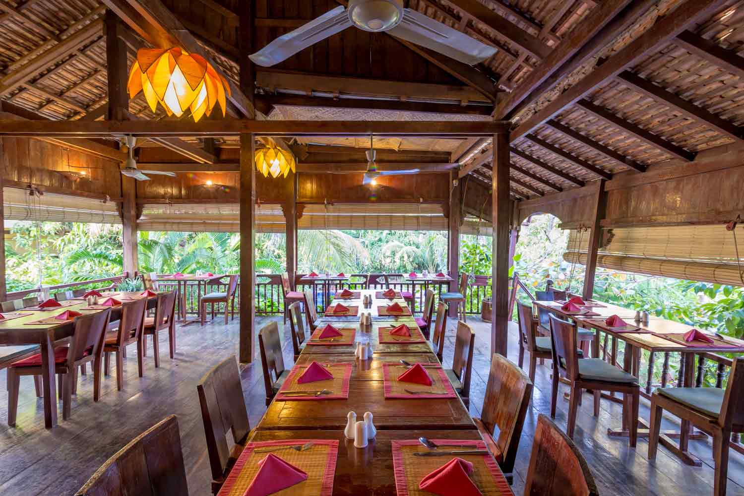 attraction-Where to Eat In Kampong Thom Restaurant 2.jpg